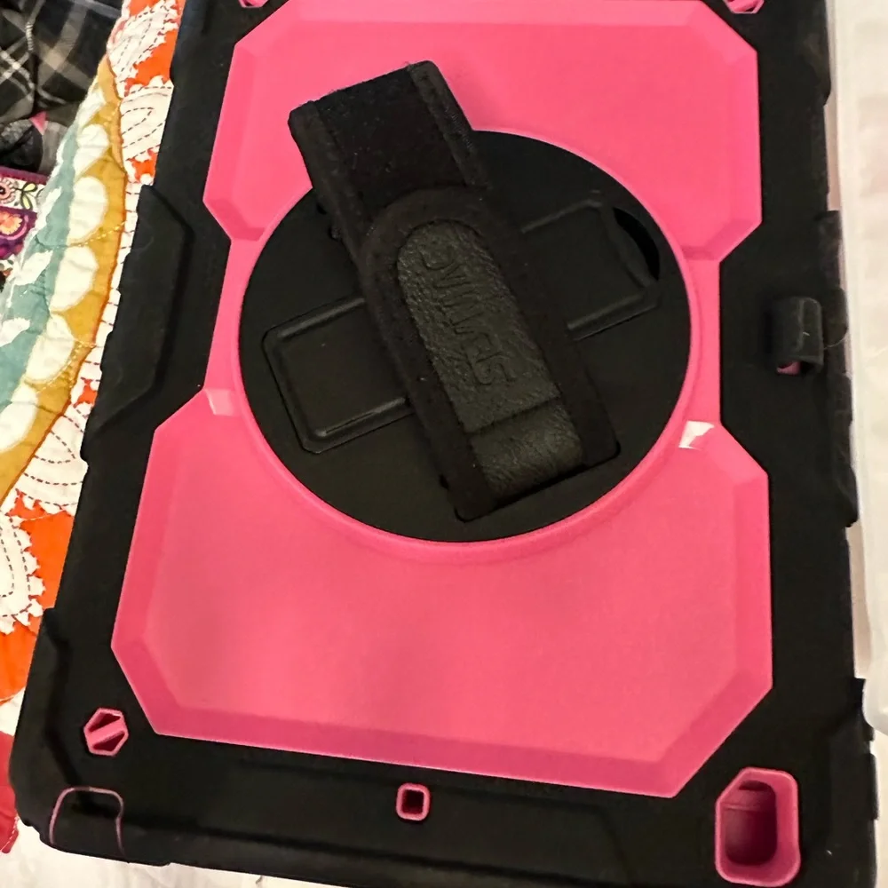 iPad Case (similar to Otterbox)